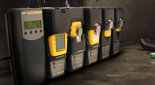 Sistema de Seguridad Industrial con detectores de gases calibrados